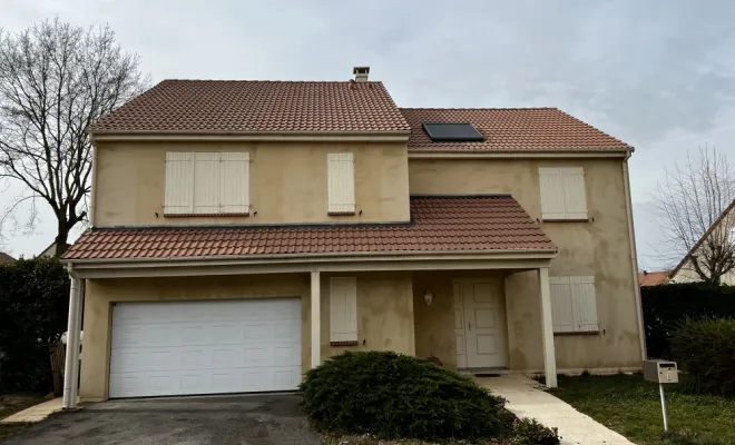 Réalisation d’un nettoyage de toiture à Saint-Cyr en Val, Olivet, Marie Habitat